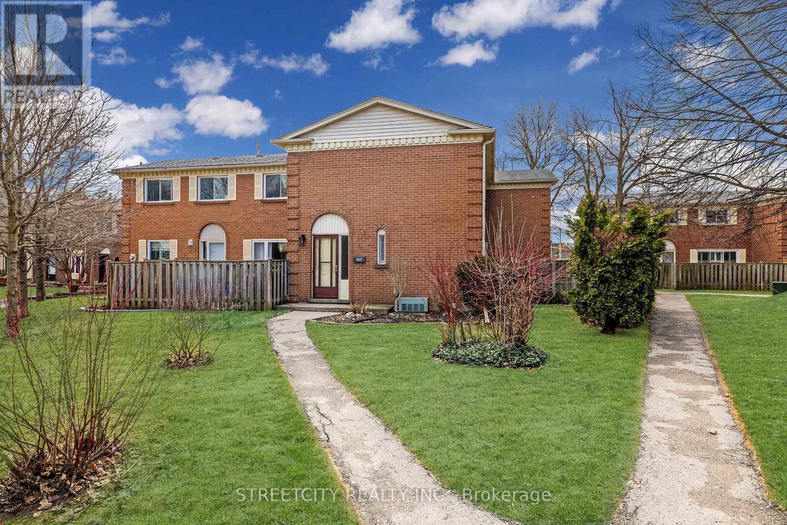 Property Photo:  282 Homestead Crescent  ON N6G 2E5 