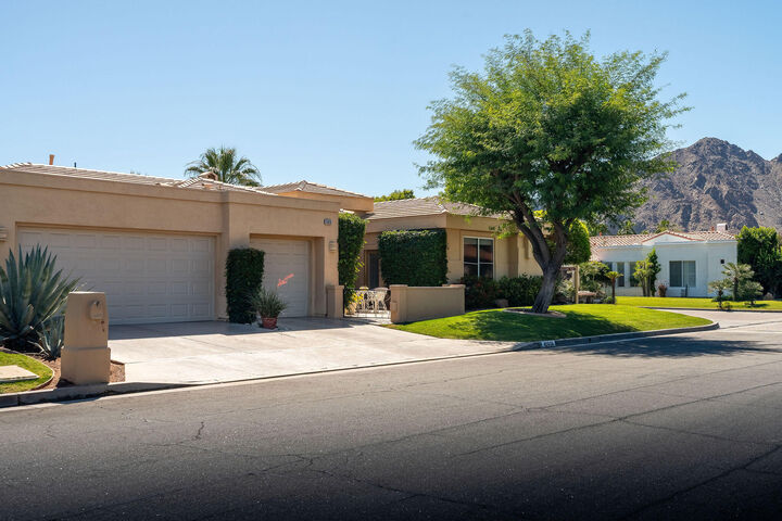 Property Photo:  45010 Aztec Drive  CA 92210 