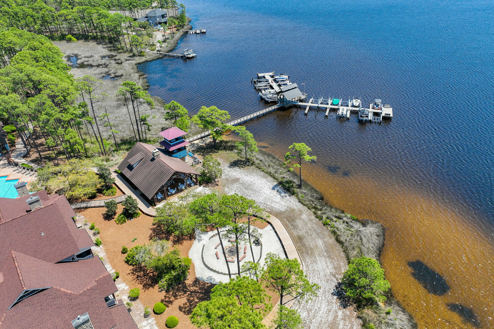 Property Photo:  1502 Los Ninos Circle  FL 32413 