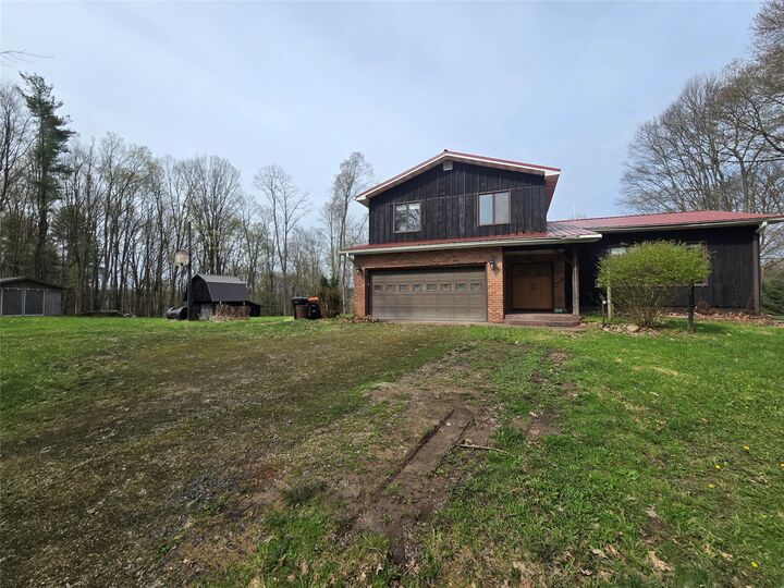 Property Photo:  495 Hatch Street  PA 16407 