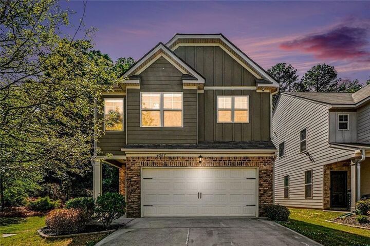 Property Photo: 4987 Rapahoe GA 30349