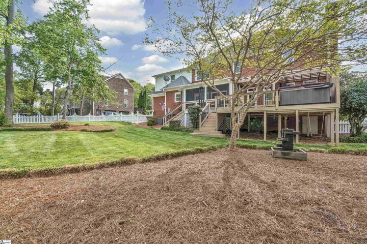 Property Photo:  210 Ledgewood Way  SC 29609 