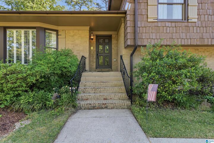 Property Photo:  3223 Cornwall Drive  AL 35226 