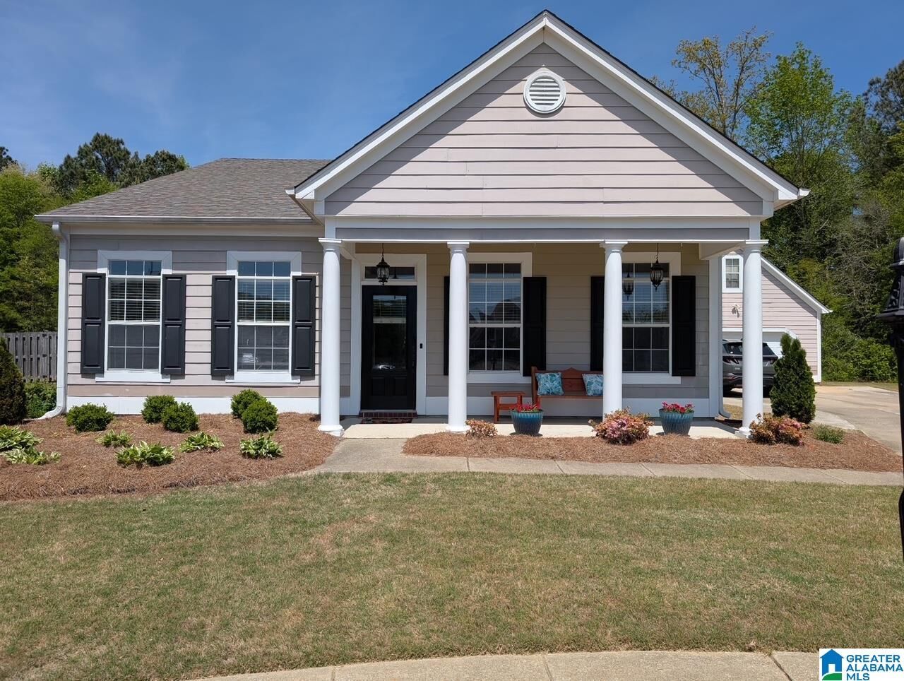 Property Photo:  6033 Kelly Creek Circle  AL 35004 