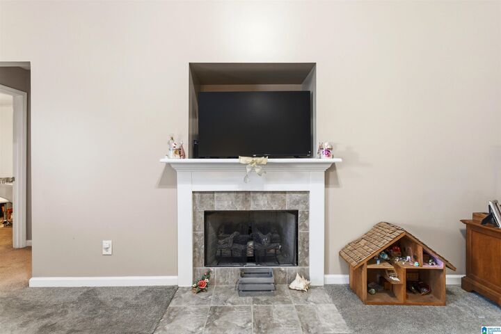 Property Photo:  115 Winners Circle  AL 35040 