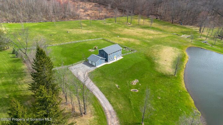 Property Photo:  8 Stone Creek Lane  PA 18433 