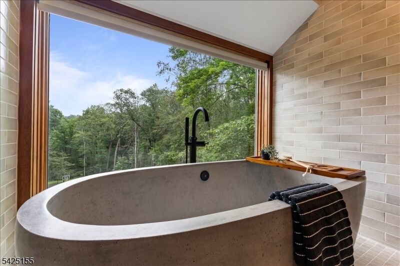 Property Photo:  101 Rippling Brook Way  NJ 07924 