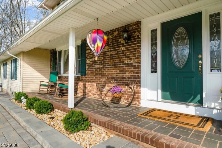 Property Photo:  6 Camila Dr  NJ 08867 