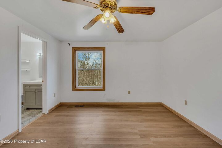 Property Photo:  239 Deer Run Drive  PA 18428 