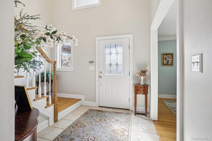 Property Photo:  101 Middle Road  NY 10709 