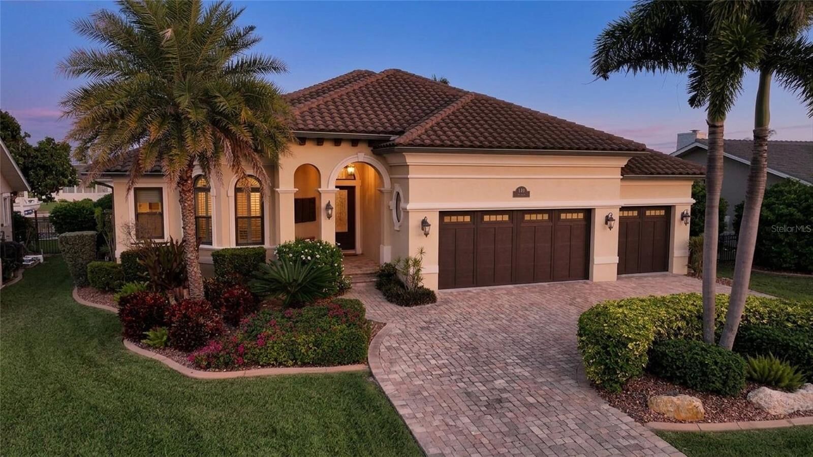 Property Photo:  849 Napoli Lane  FL 33950 