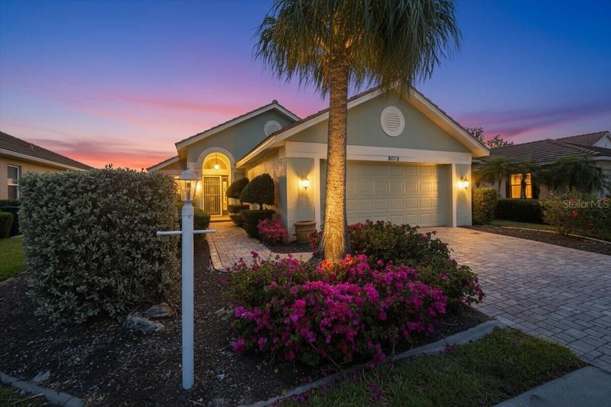 Property Photo:  5013 Seagrass Drive  FL 34293 