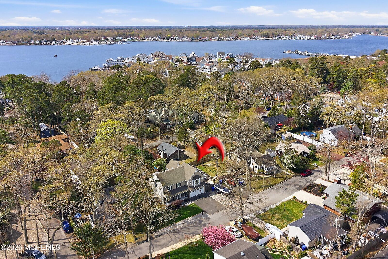Property Photo:  335 Iroquois Drive  NJ 08724 