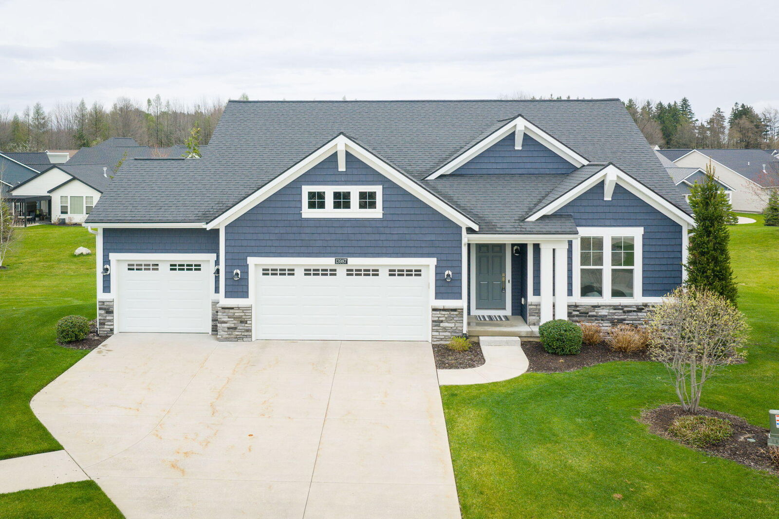 Property Photo:  13987 Phoenix Place  MI 49424 