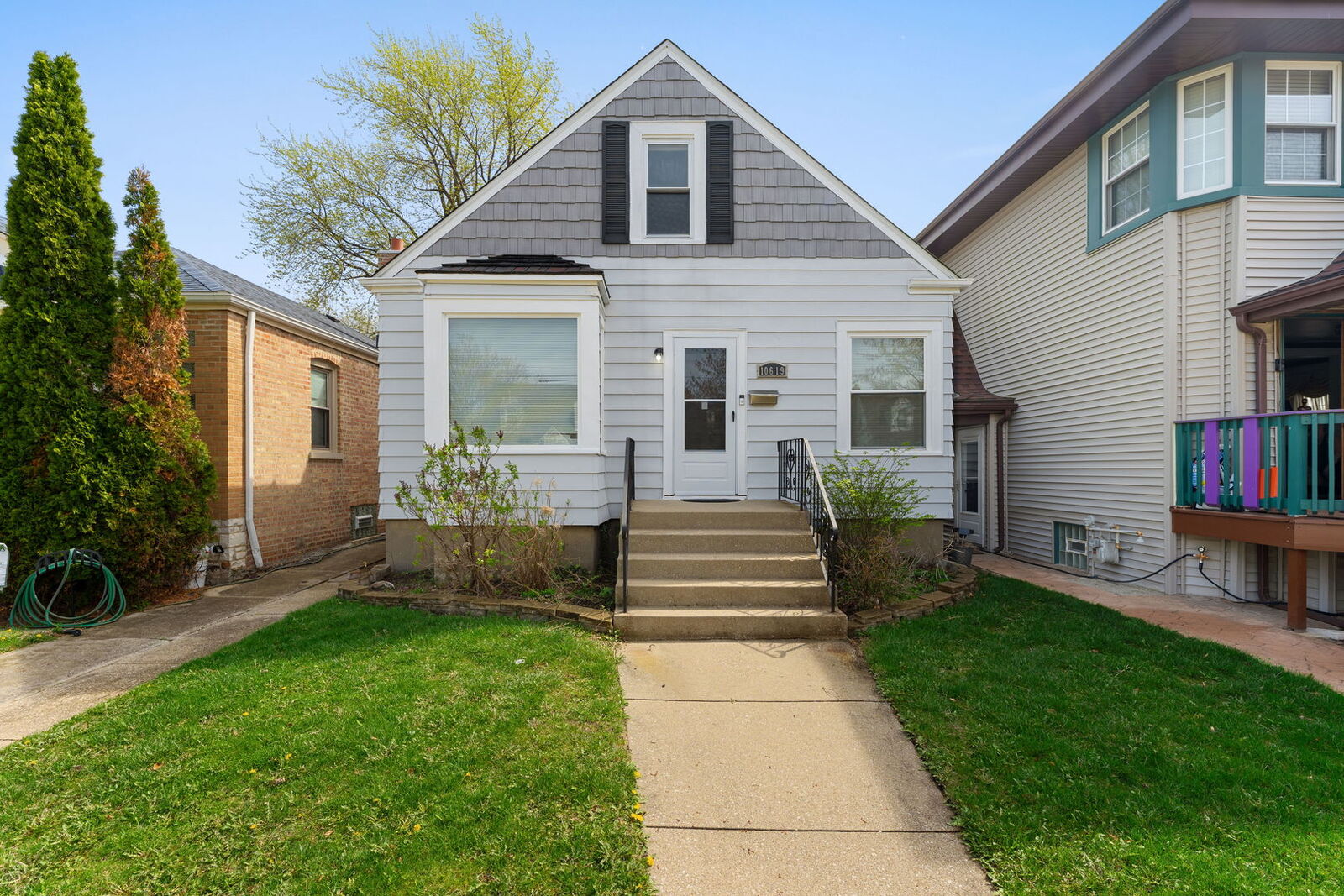 Property Photo:  10619 S Sawyer Avenue  IL 60655 