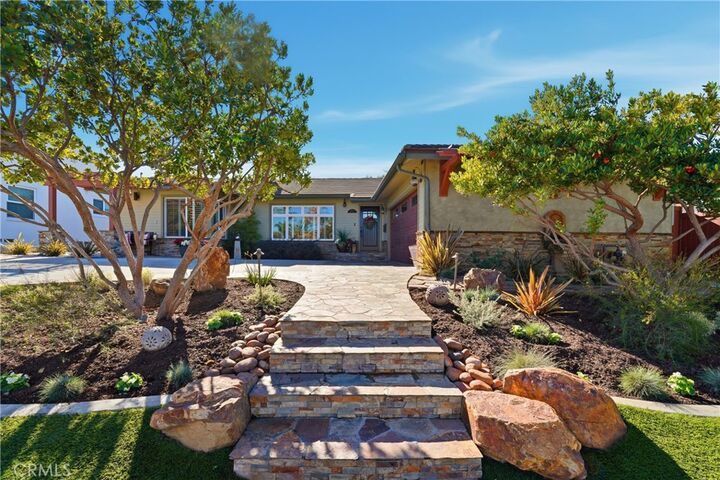 Property Photo:  5220 E El Roble  CA 90815 