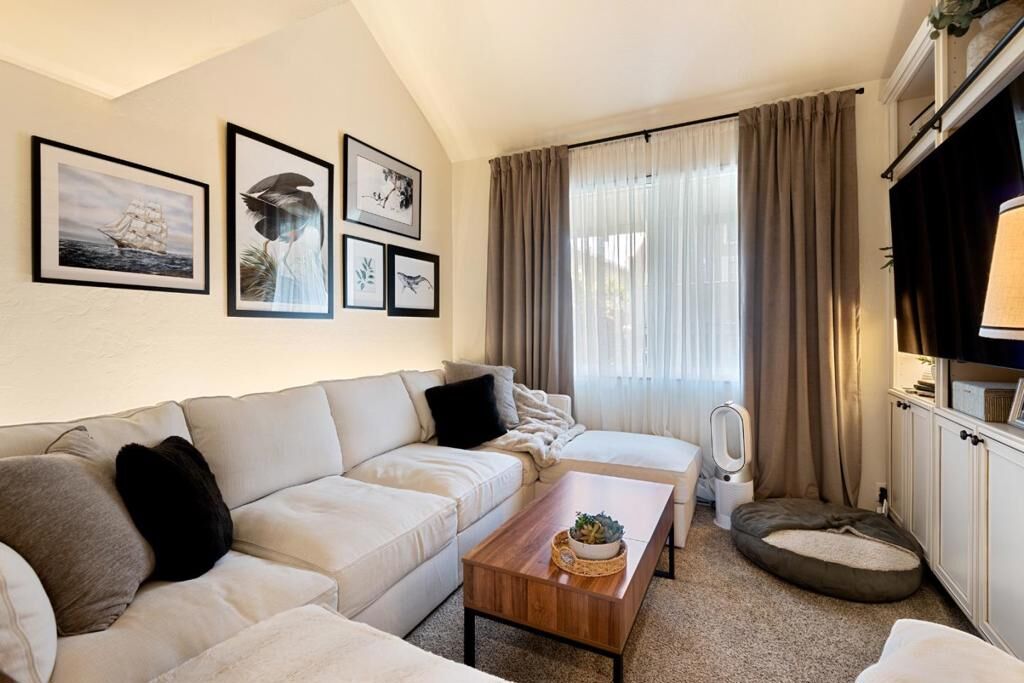 Property Photo:  565 English Avenue 13  CA 93940 