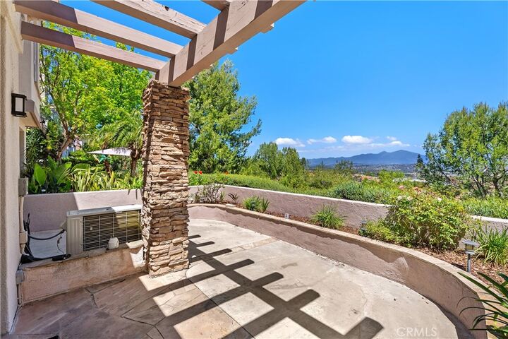 Property Photo:  27 La Mirage  CA 92656 