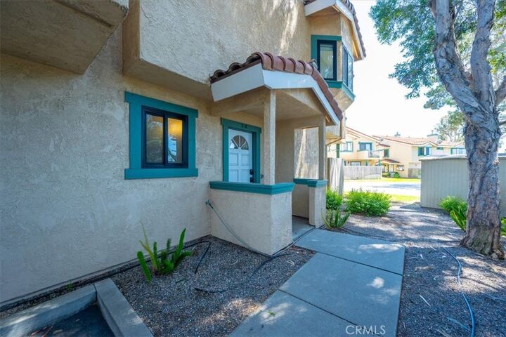 Property Photo:  1277 Belridge Street 5A  CA 93445 