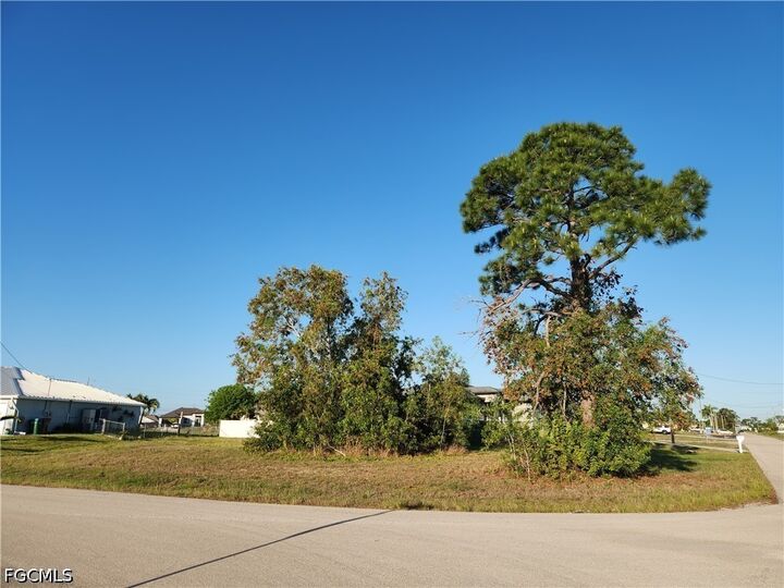 Property Photo:  1912 NE 44th Street  FL 33909 