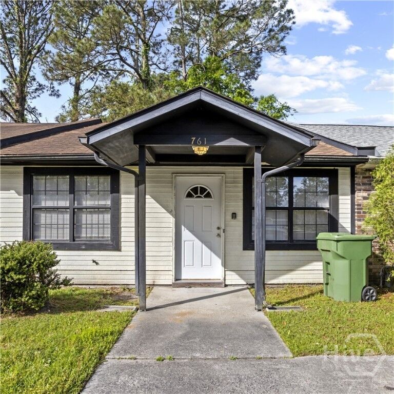 Property Photo:  761 Sharon Street  GA 31313 