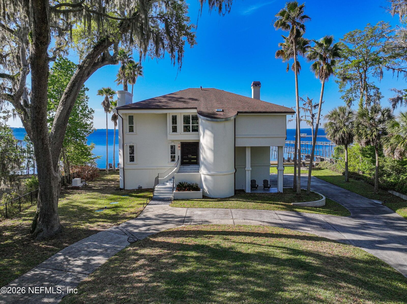 Property Photo: 14030 Mandarin Oaks Lane FL 32223