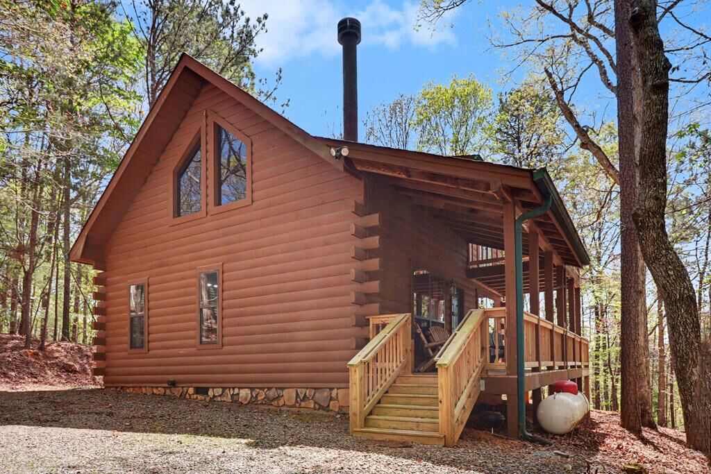 Property Photo:  114 Palisade Drive  GA 30540 