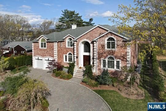 Property Photo:  417 N Woodland Street  NJ 07631 