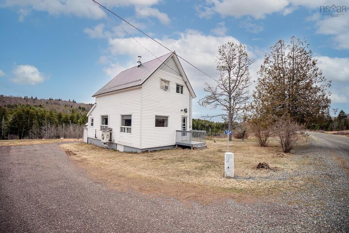 Property Photo: 104 Yorke Settlement Road NS B0M 1S0