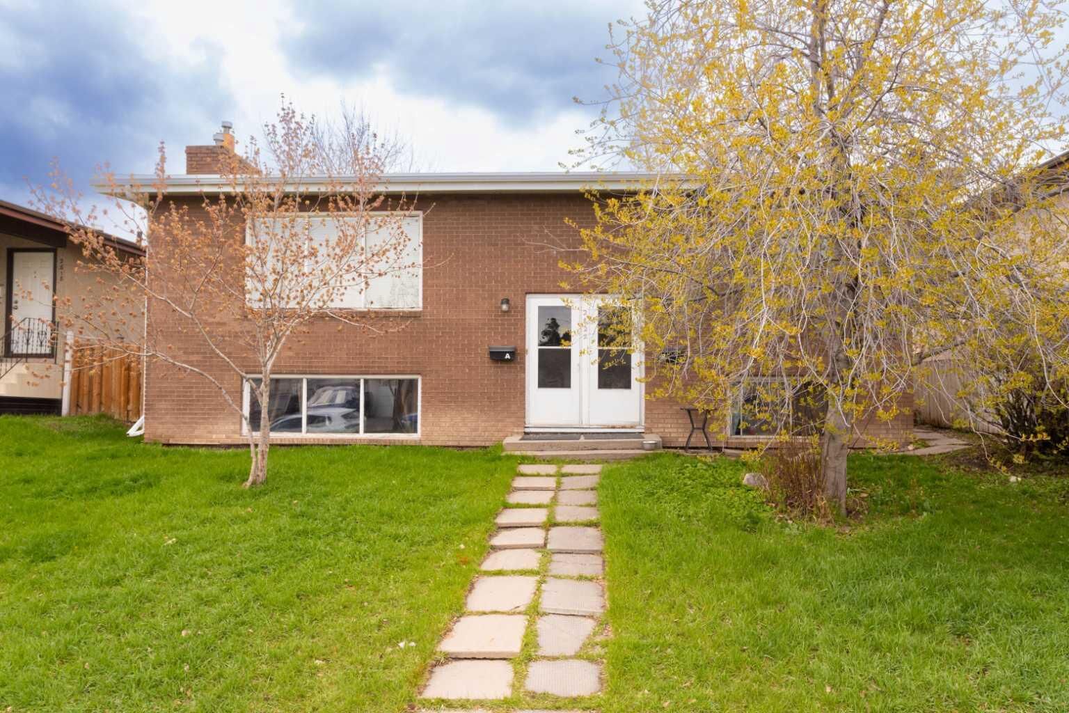 Property Photo:  2822 13 Avenue SE  AB T2A 0J3 