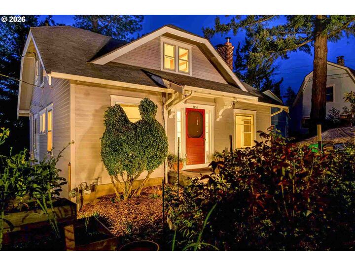 Property Photo:  8450 SW 37th Ave  OR 97219 