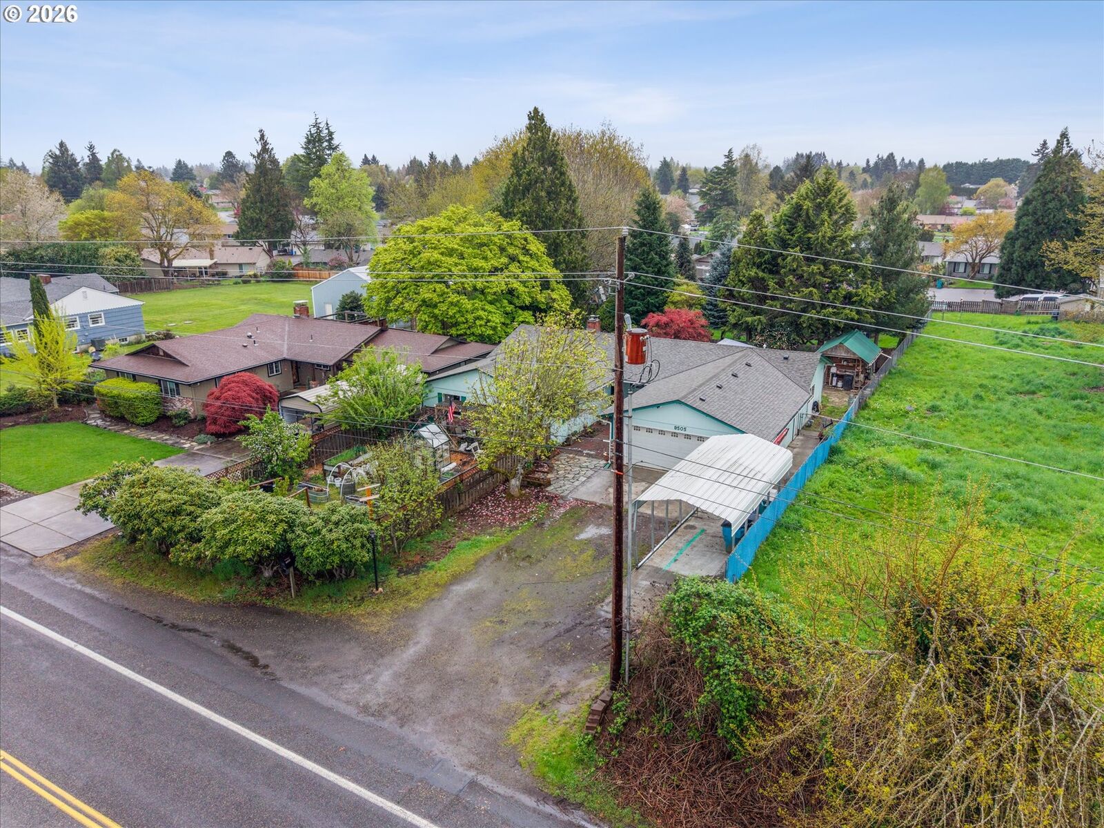 Property Photo:  9505 NW 21st Ave  WA 98665 