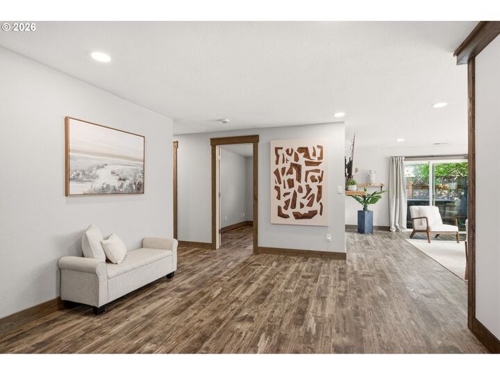 Property Photo:  2418 NW 4th Ave  WA 98604 