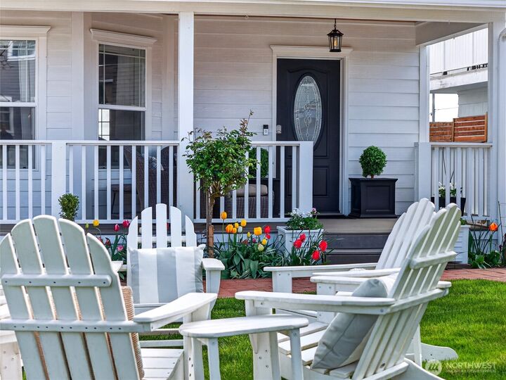 Property Photo:  2913  K Avenue  WA 98221 