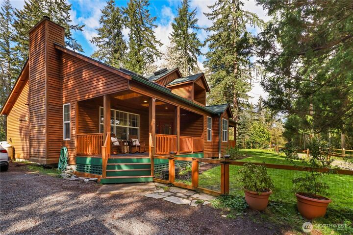 Property Photo:  715  183rd Street SE  WA 98012 