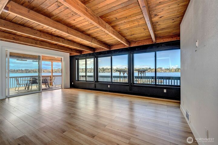 Property Photo:  108 E Lake Stevens Road  WA 98258 