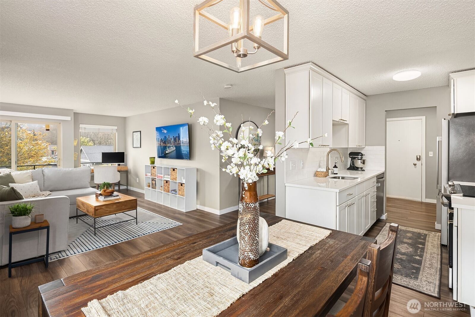 Property Photo:  5501  11th Avenue NW 204  WA 98107 