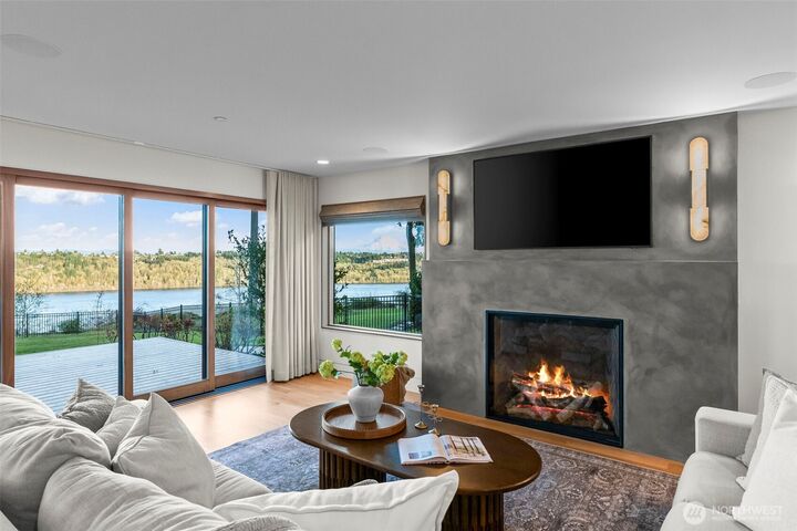 Property Photo:  3323  9th Avenue Ct NW  WA 98335 