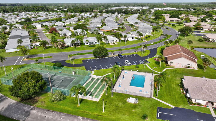 Property Photo: 5740 Travelers Way FL 34982