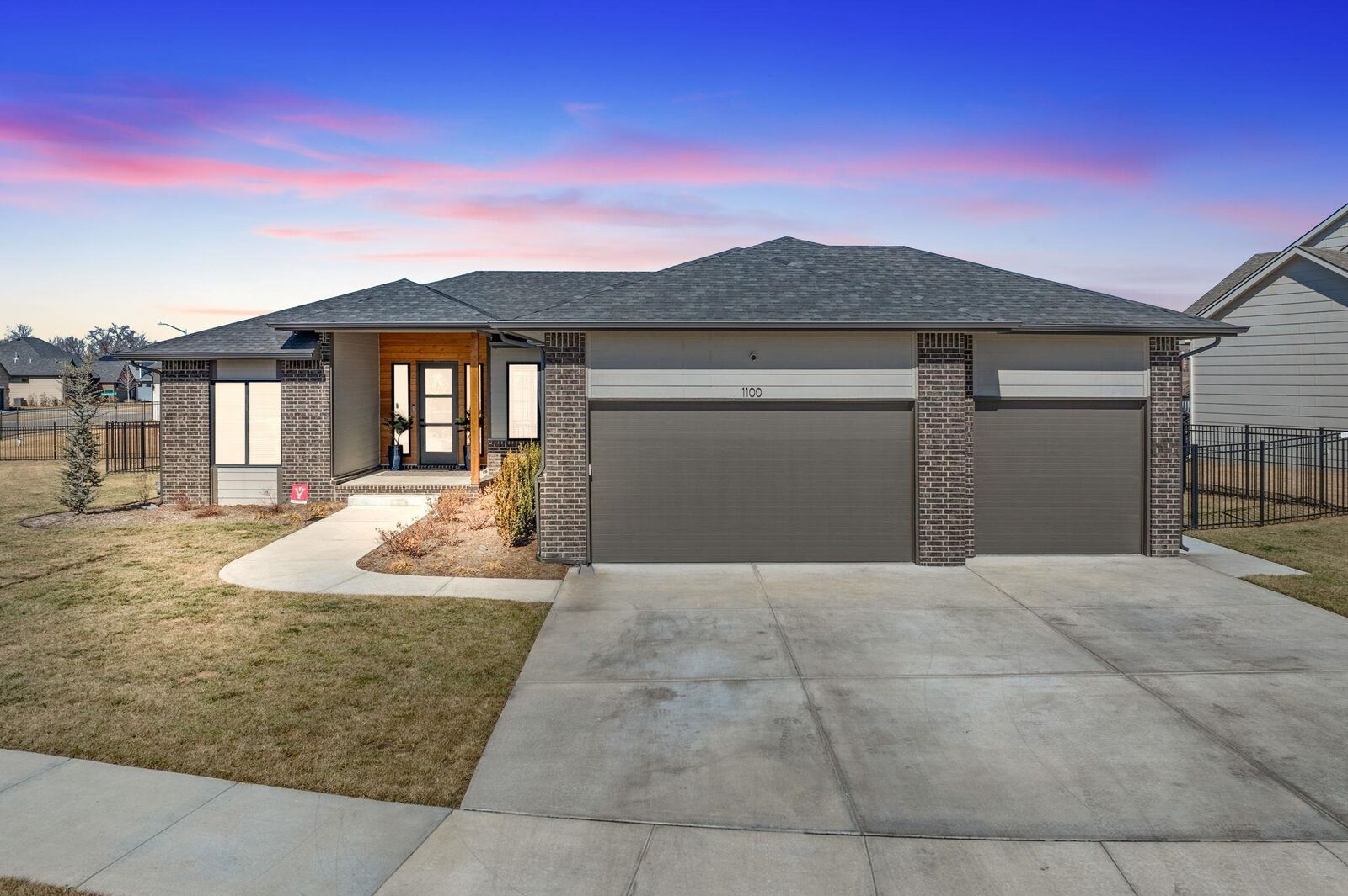 Property Photo:  1100 Summerchase  KS 67037 