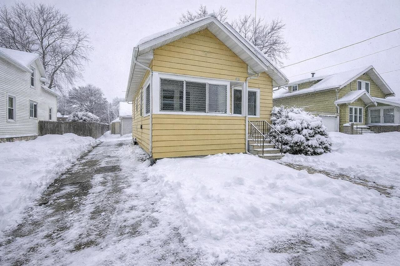 Property Photo:  708 Bowen Street  WI 54901 