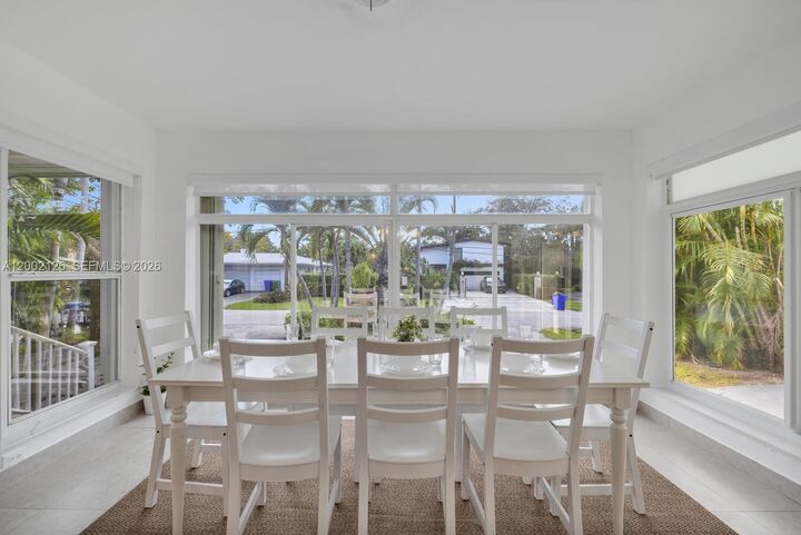 Property Photo:  1031 NE Little River Dr 1031  FL 33138 