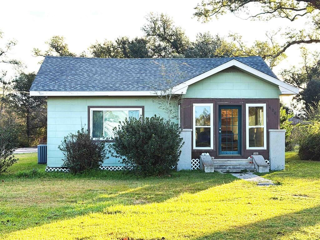 Property Photo:  965 W Main Street W  LA 70645 