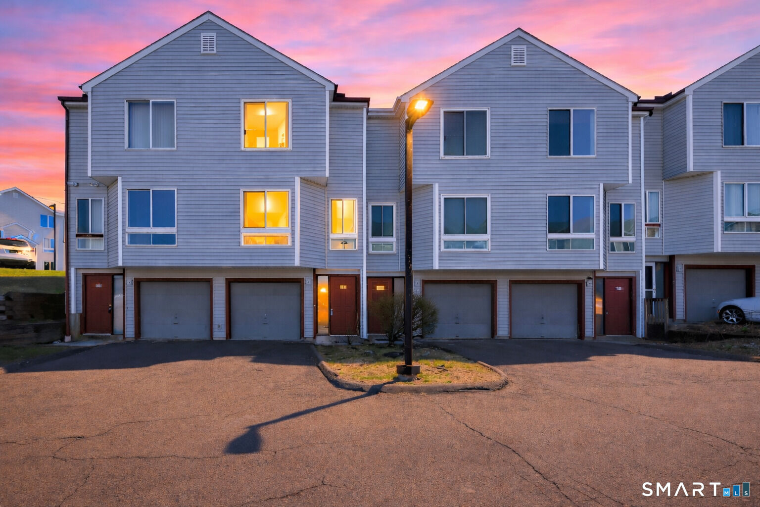 Property Photo:  1423 Quinnipiac Avenue 302  CT 06513 