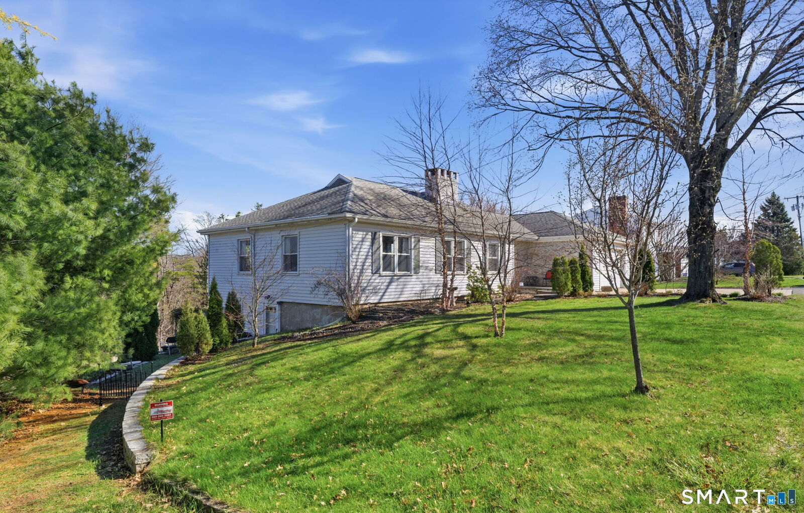 Property Photo:  192 Dexter Avenue  CT 06450 