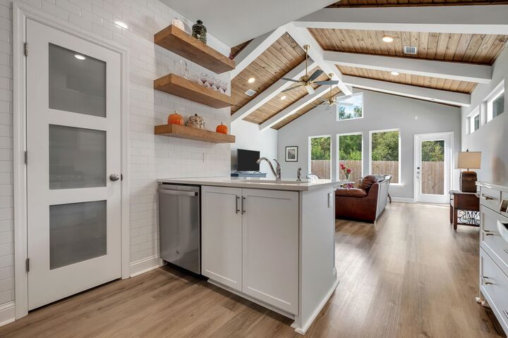 Property Photo:  3693 Meadow Vista Lane  FL 32308 