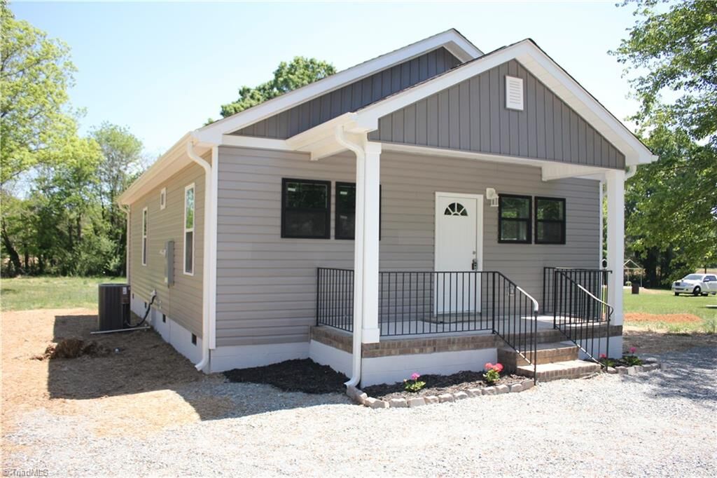 Property Photo:  2627 William Allen Road  NC 27217 