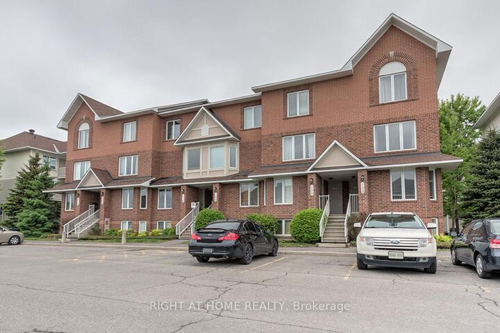 128 Bonfield Private 47 — photo 1
