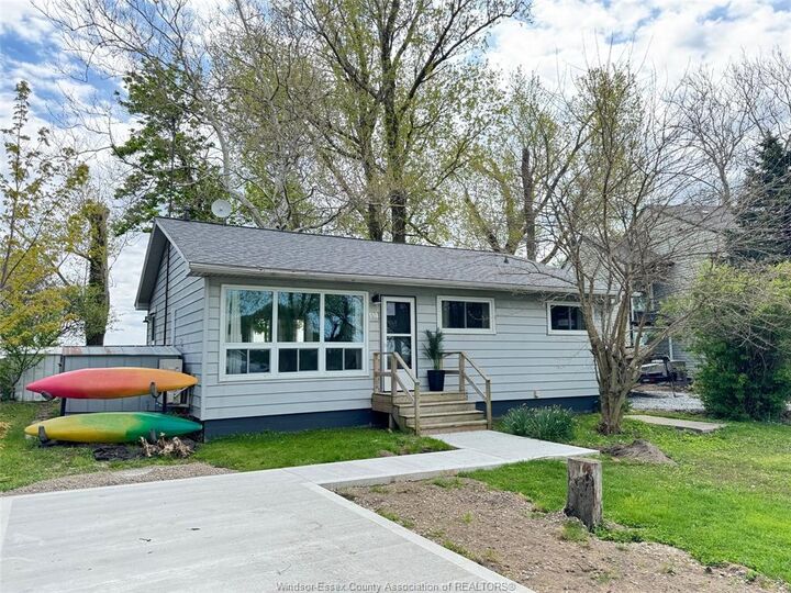 83 Marentette Beach Drive — photo 1