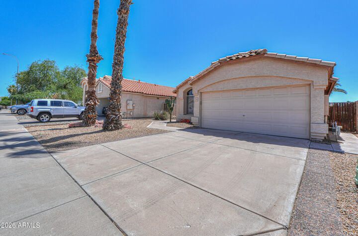 Property Photo:  1155 W Macaw Drive  AZ 85286 